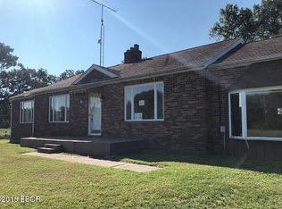 18251 E Fairfield Rd, Mount Vernon, IL 62864