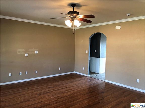 5th image of 2411 Vernice Dr