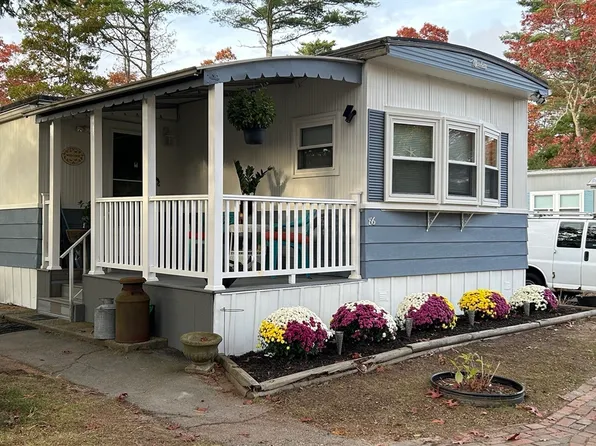 86 Great Hill Dr, West Wareham, MA 02576