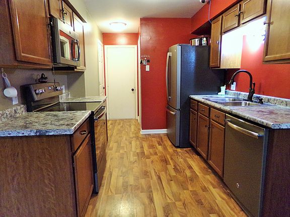 2nd image of 1814 Kerrybrook Ct #1814