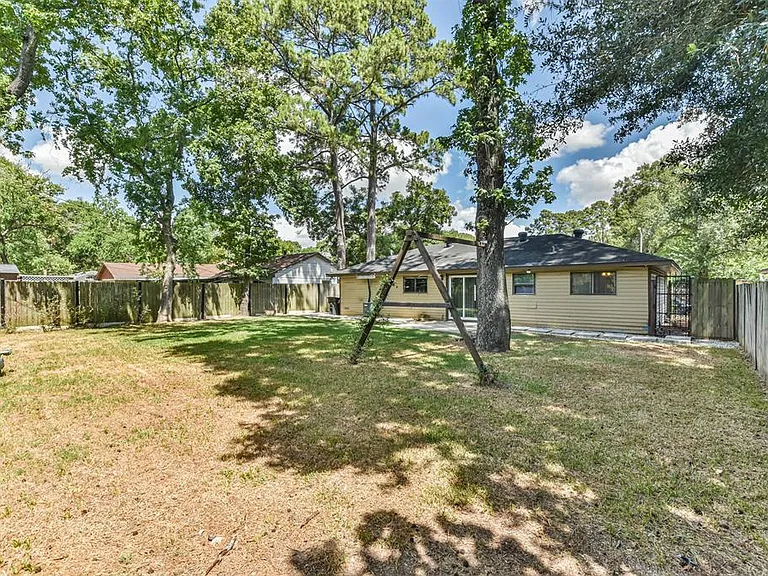 7106 Pinetex Dr — Photo 33