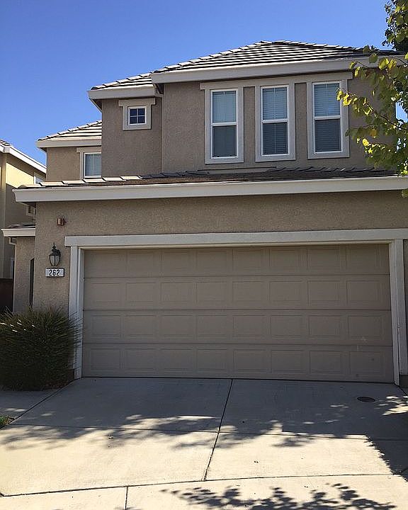 1st image of 262 Phoenix Cir