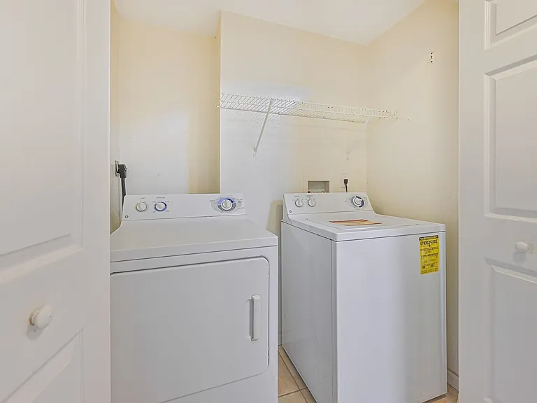 23580 Walden Center Dr #305 — Photo 18