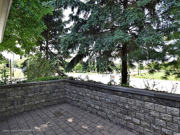5th image of 3395 Campton Hills Dr