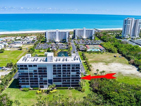 2nd image of 5059 N Hwy A1a #401
