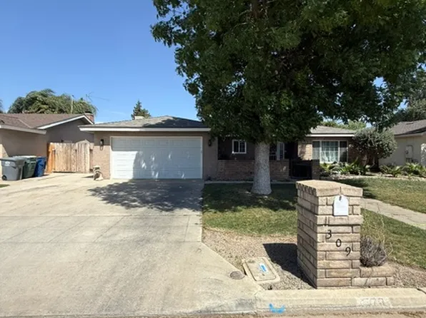 309 Sundance Ln, Madera, CA 93637