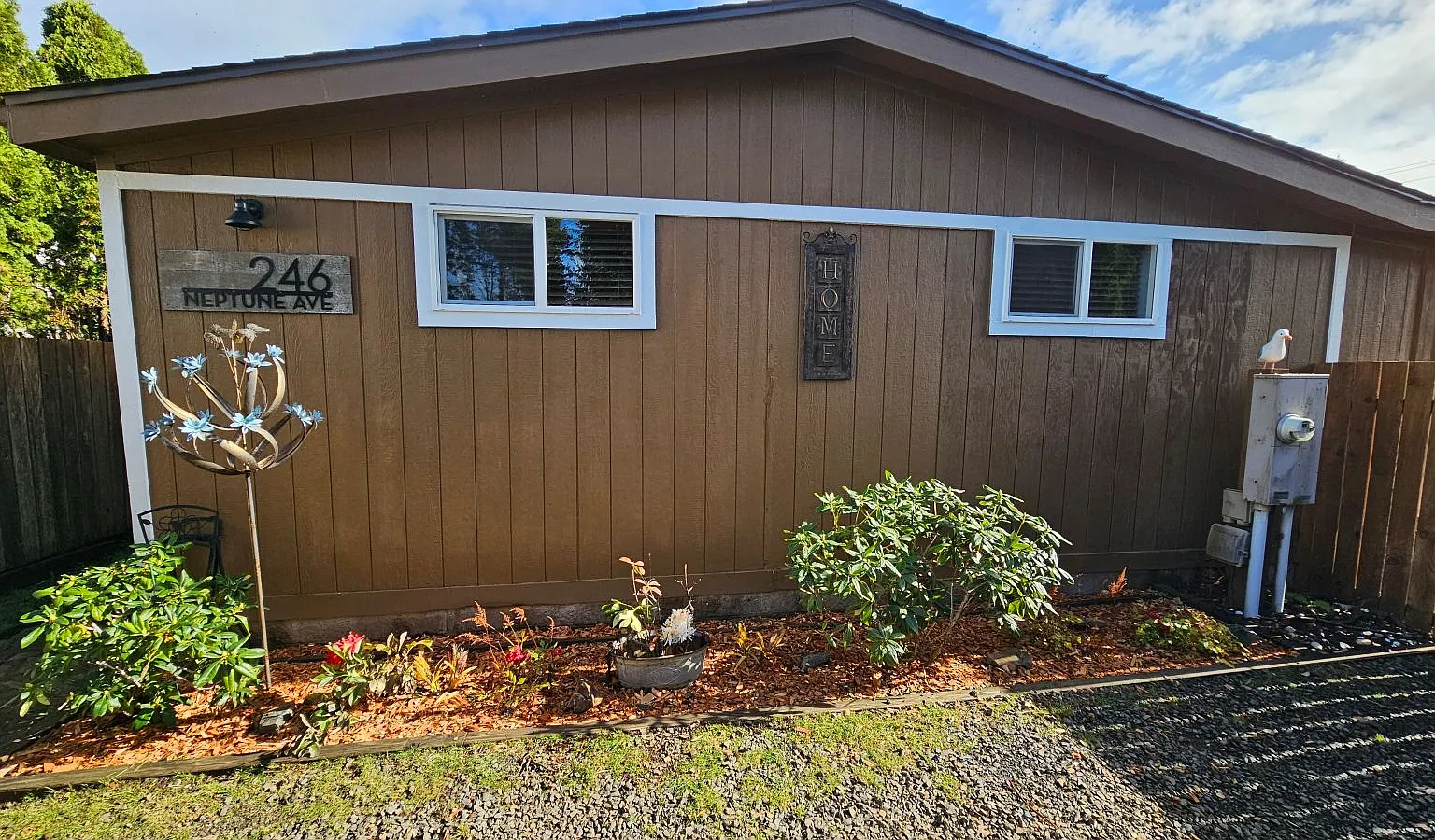 3 bed, 1080 sqft, $1,995 — Photo 2