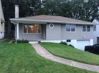 4917 Manderson St, Omaha, NE 68104