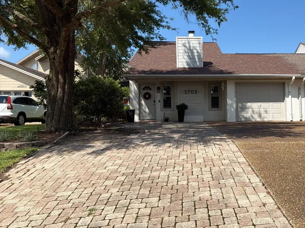 2705 Country Club Dr, Lynn Haven, FL 32444