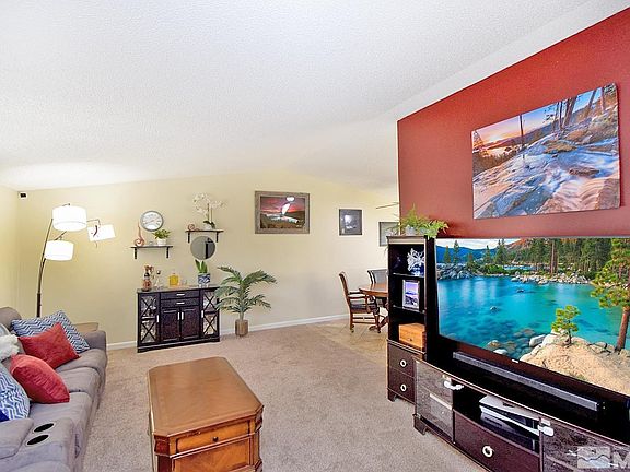 5th image of 1077 E Greenbrae Dr