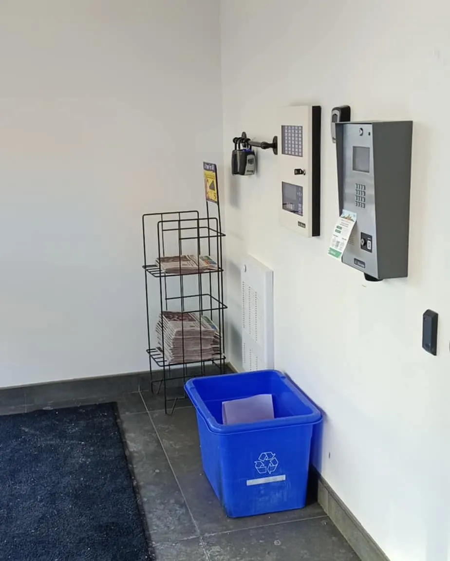 2 bed, $2,600 — Photo 2