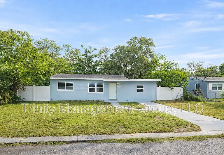 7131 Carlow St — Photo 1