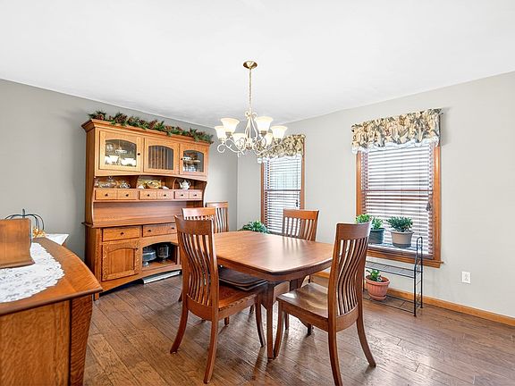 5th image of 112 Circle Dr