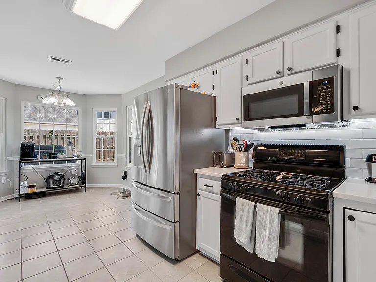 2612 Loudoun St — Photo 4