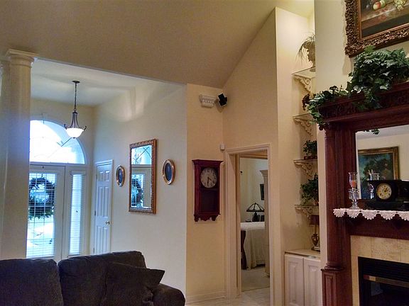3rd image of 5749 Long Pond Way