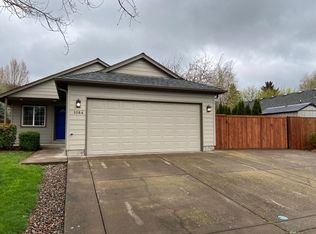 1064 Yew St, Junction City, OR 97448