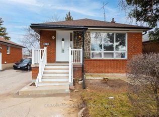 6 Larkhall Ave, Toronto, ON M1J 1V1
