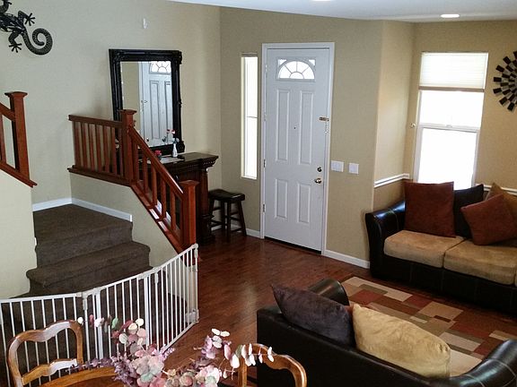 3rd image of 2334 N Fallbrook Dr
