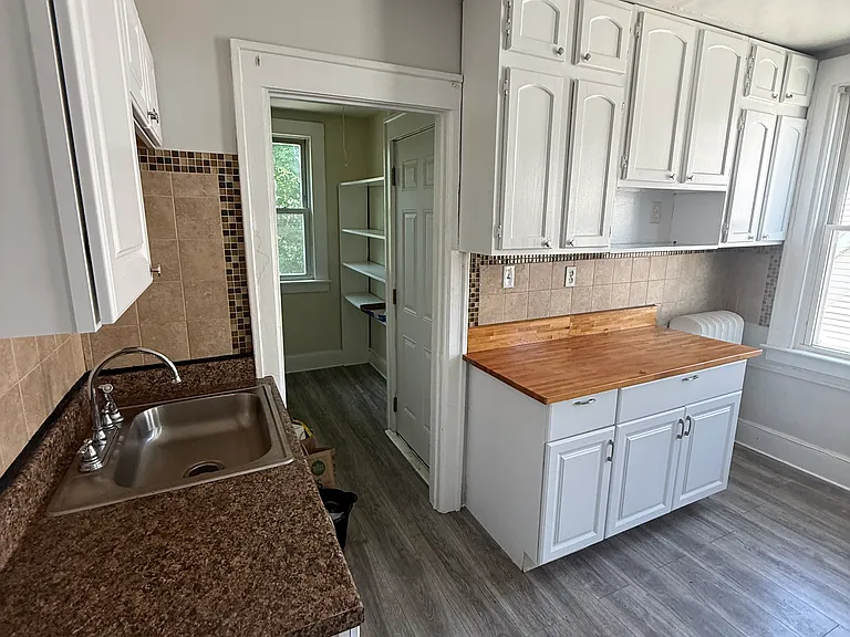 686 Washington Ave #3A — Photo 3