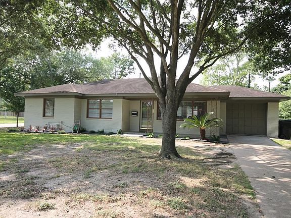 2nd image of 6303 Woodbrook Ln