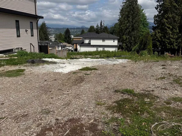 13875 114th Ave, Surrey, BC V3R 2L2