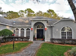 611 Majestic Oak Dr, Apopka, FL 32712