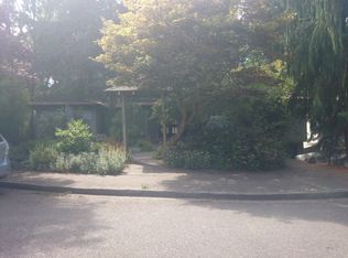 11707 Shoreline Park Dr NW, Seattle, WA 98177