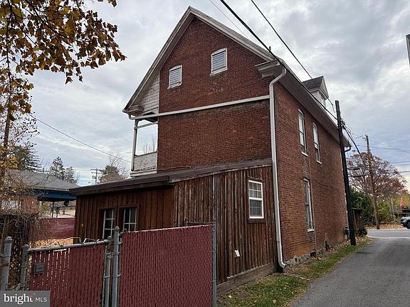 5th image of 34 Clayton Ave