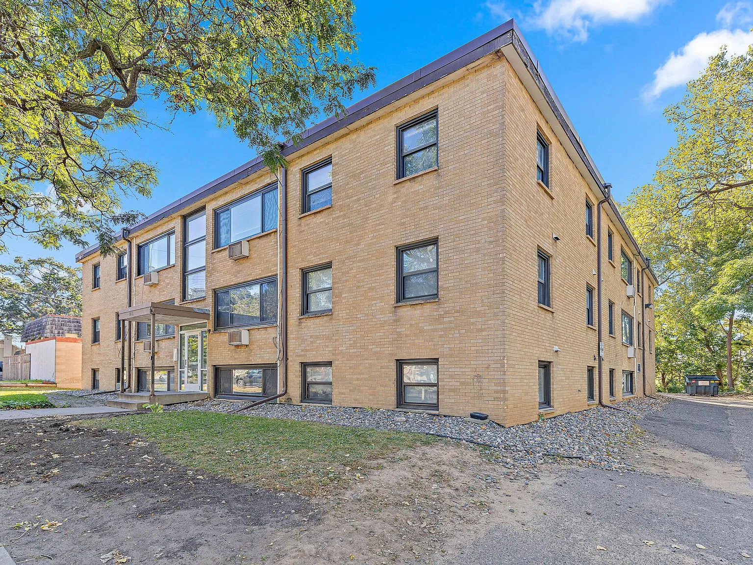 1086 York Avenue — Photo 1