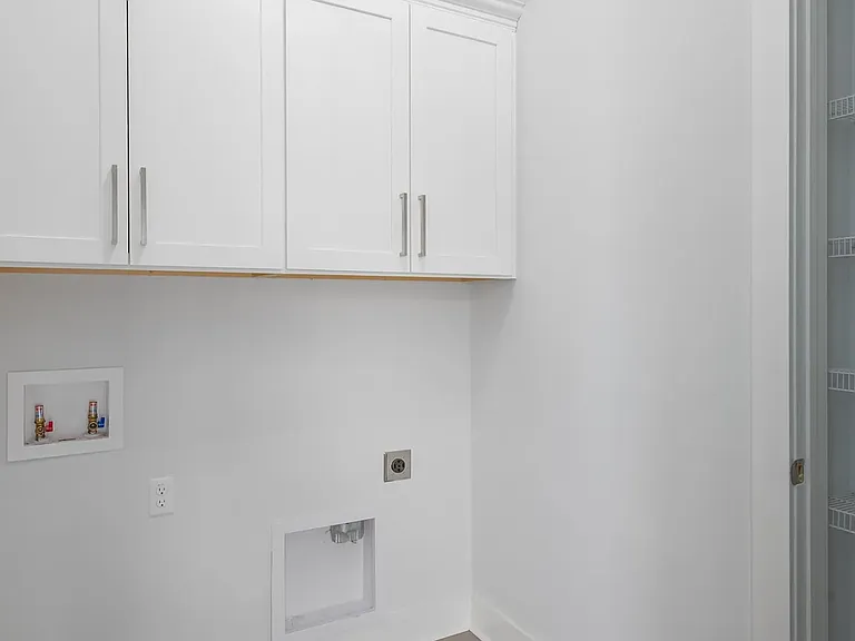 7092 Fain Park Dr — Photo 18