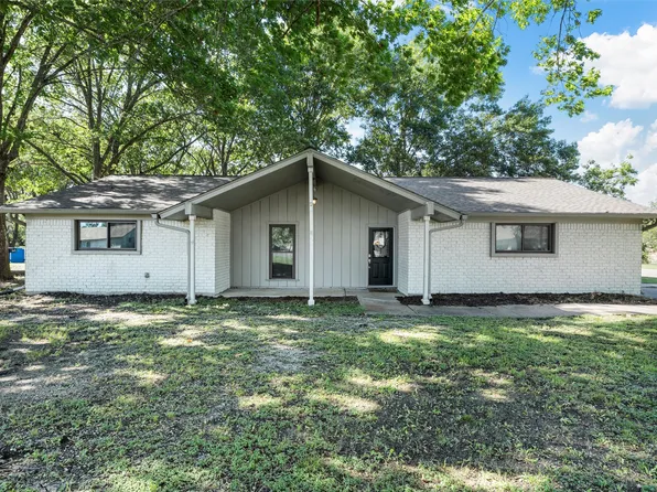 220 Ivy Ln, Hewitt, TX 76643
