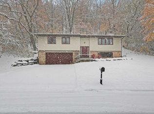 2901 Brookview Dr, Burnsville, MN 55337