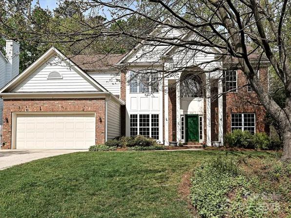 6112 Swanston Dr, Charlotte, NC 28269