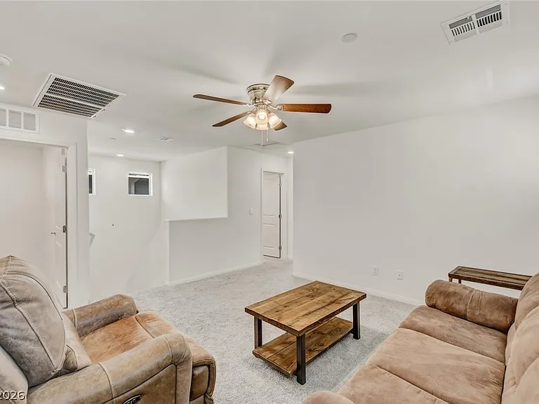 498 Canary Song Dr — Photo 17