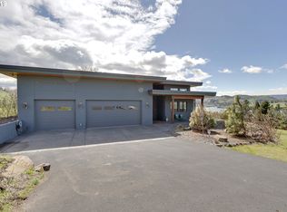 100 Riverview Dr, Lyle, WA 98635