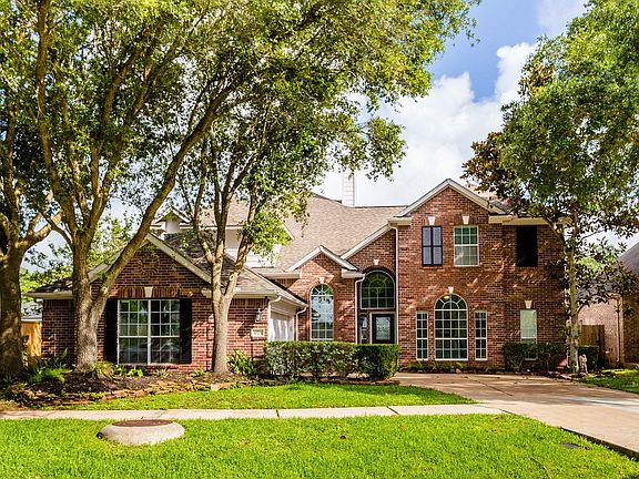 2nd image of 9703 Hawkins Ln