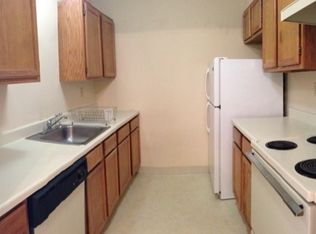 200 W Housatonic St APT 23, Pittsfield, MA 01201