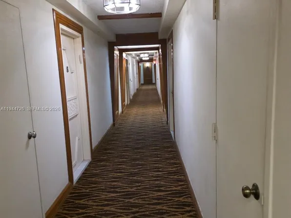 18151 NE 31st Ct, Aventura, FL