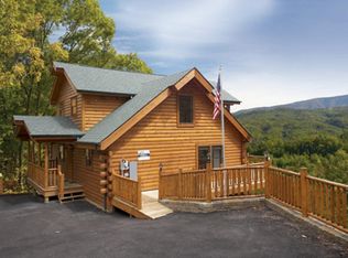 2757 Cats Paw Ln, Sevierville, TN 37862