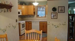 4th image of 6025 Hiawatha Dr
