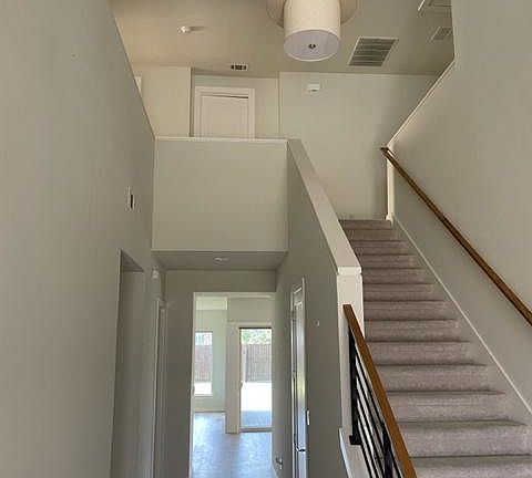 3rd image of 5936 Weston Dr