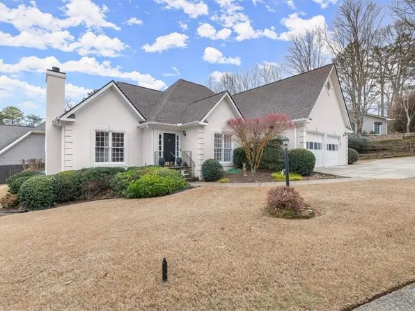 992 Bridgegate Dr NE, Marietta, GA 30068