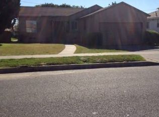 1704 E Pine St, Compton, CA 90221