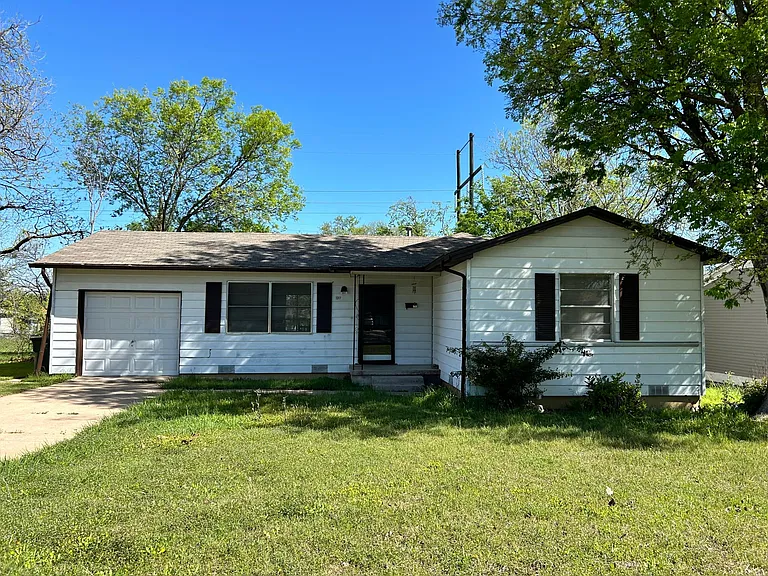 1317 Zephyr Rd — Photo 1