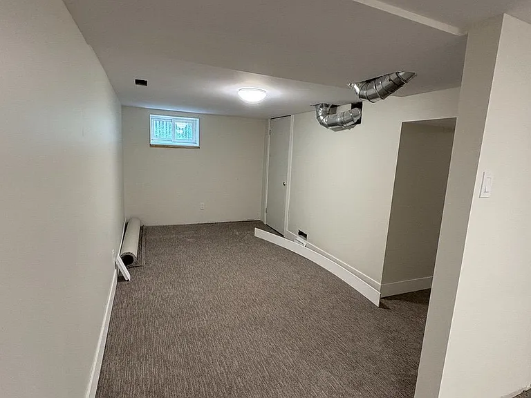 193 Huron St — Photo 10