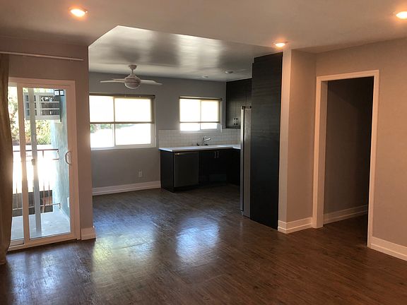 3rd image of 13435 Burbank Blvd APT 9