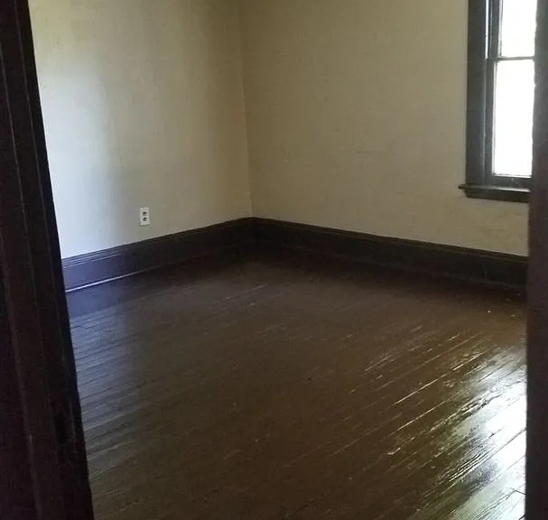 705 French St — Photo 3