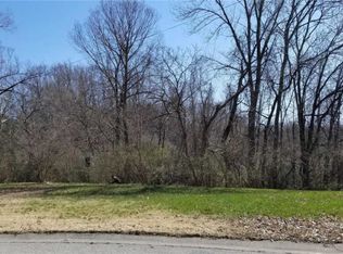 9638 Ridge Heights Rd, Fairview Heights, IL 62208