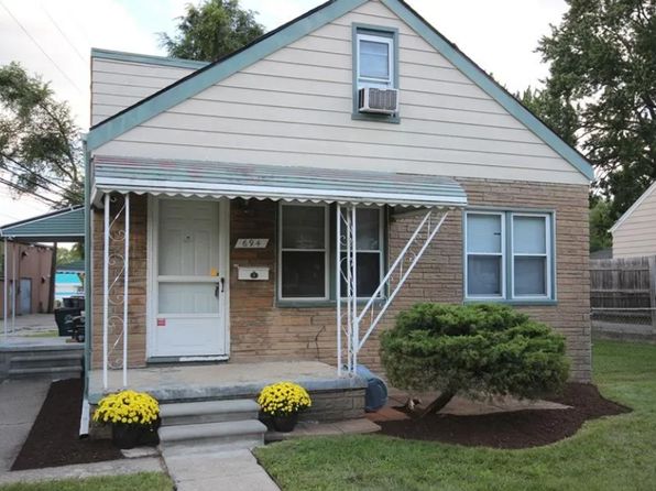 694 Lincoln Ave #1F