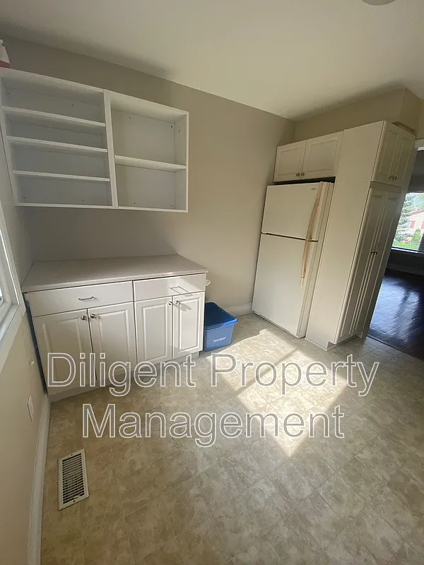 2 bed, 2.0 bath, $650 — Photo 3